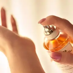 EDT: Co to znaczy? Odkryj sekrety wody toaletowej i wybierz idealną!