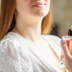 Perfumy a woda perfumowana: Różnice, trwałość i jak wybrać?