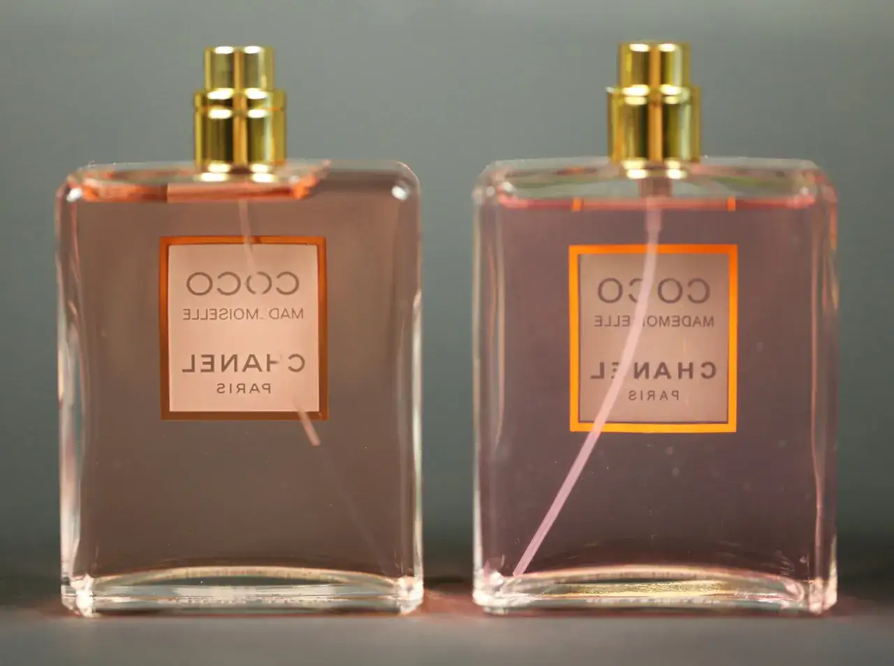 Flakon oryginalnych perfum vs podr&oacute;bka